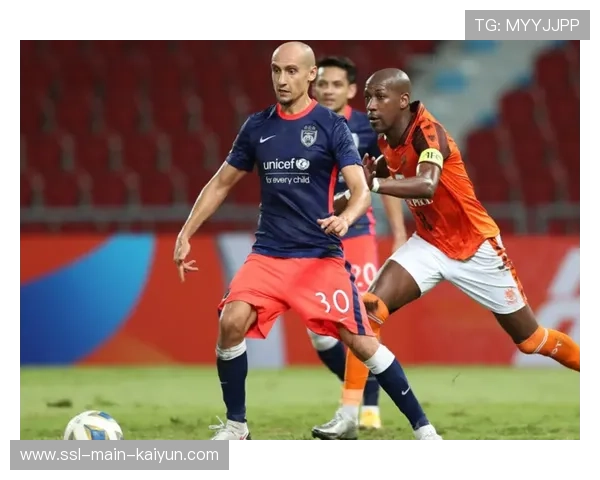 不莱梅老将沃伯登场,经验助力球队防守 不莱梅老将沃伯登场,经验助力球队防守