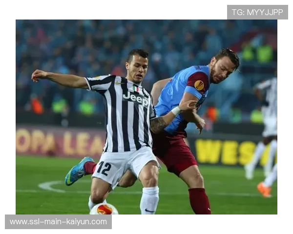 “巴萨领跑积分榜背后：哈维战术改革与青训崛起”