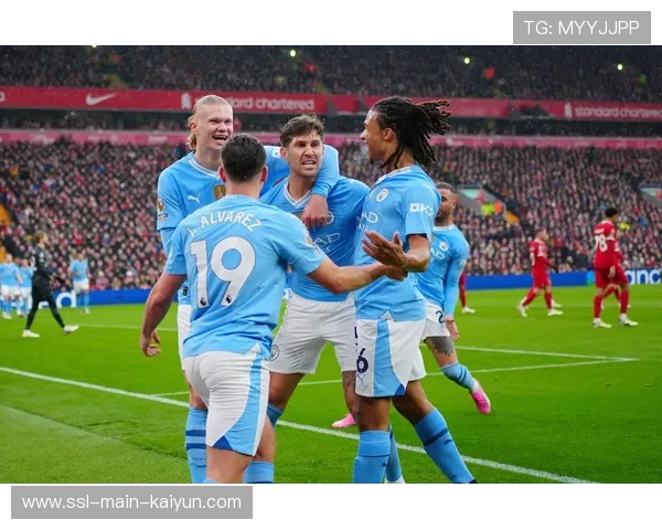 VAR争议再起：利物浦曼城战多次判罚未果，裁判标准受质疑